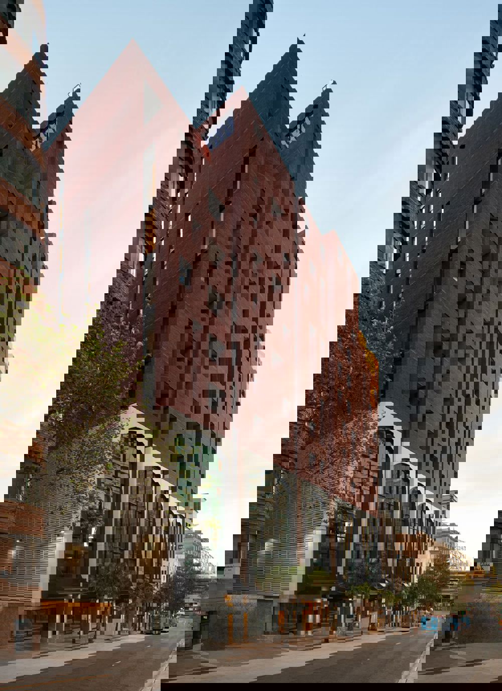 Sydney (Australie) - Corso Terra Dragwire Praga - PG (S.Anselmo)