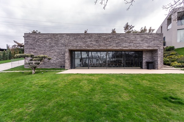 Tbilisi (Georgië) -  Selmo Milano Smoked (S.Anselmo)